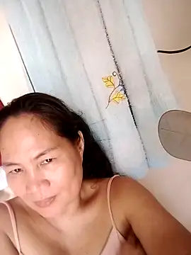 Snapshot of Sofiafuckbabes chatting on February 26, 12:38 am Sofiafuckbabes online show from February 26, 12:38 am