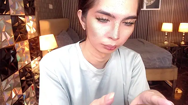 AlluringKIRSTEN online show from March 29, 5:40 am