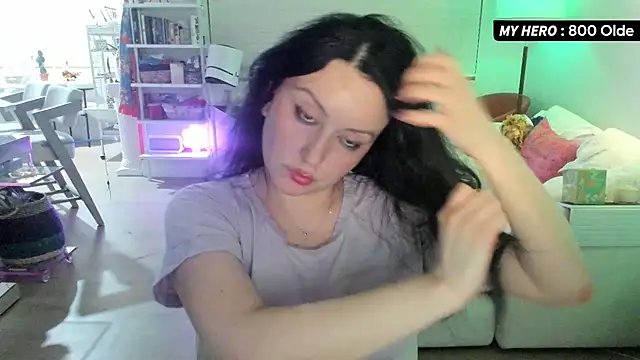 Snapshot of Vesaaa chatting on October 8, 3:15 am Vesaaa online show from October 8, 3:15 am