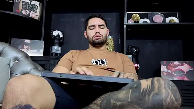 matteosantos online show from November 8, 11:32 am