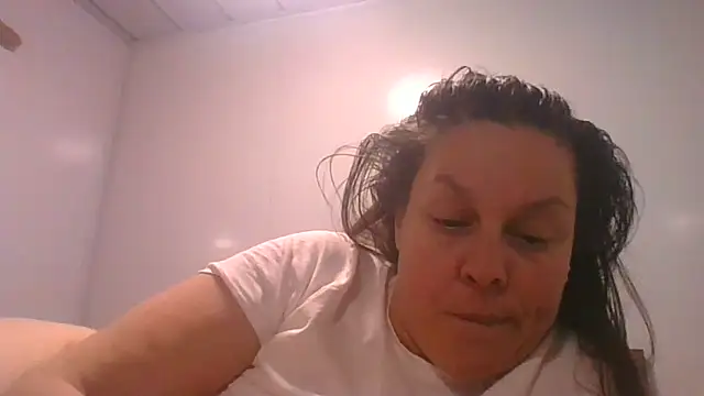 Snapshot of fulloferotic chatting on April 19, 6:10 pm fulloferotic online show from April 19, 6:10 pm