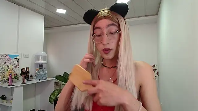 Snapshot of NicoleCortez chatting on January 29, 8:25 pm NicoleCortez online show from January 29, 8:25 pm