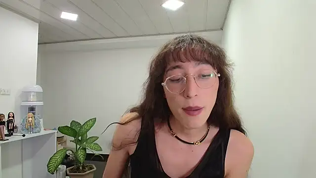 Snapshot of NicoleCortez chatting on February 1, 2:37 am NicoleCortez online show from February 1, 2:37 am