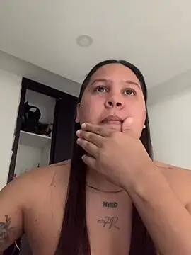 junaiker roa online show from November 14, 5:11 pm