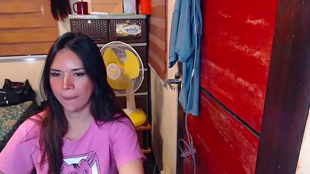 EXTREMELYDOM online show from February 3, 8:30 am