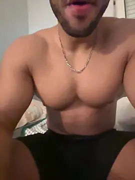 Snapshot of pimentfort77 chatting on December 21, 9:47 pm pimentfort77 online show from December 21, 9:47 pm