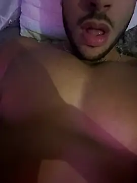 Snapshot of pimentfort77 chatting on February 18, 10:58 pm pimentfort77 online show from February 18, 10:58 pm