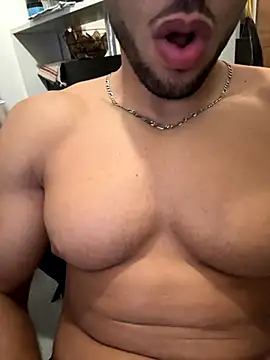 Snapshot of pimentfort77 chatting on September 11, 11:27 pm pimentfort77 online show from September 11, 11:27 pm