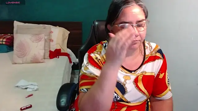 scaelettdubois online show from June 29, 11:49 pm