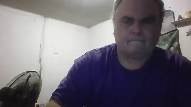 Snapshot of jamestexas chatting on June 21, 3:09 am jamestexas online show from June 21, 3:09 am