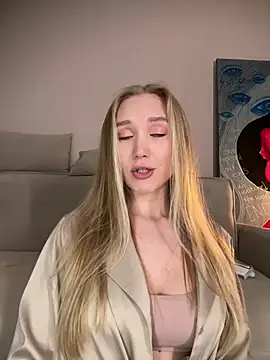 MariaTull online show from April 5, 4:37 pm