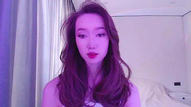 Snapshot of _luna_022 chatting on December 21, 4:19 am luna 022 online show from December 21, 4:19 am