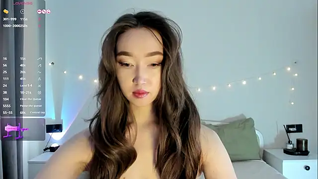 Snapshot of _luna_022 chatting on September 22, 4:25 am luna 022 online show from September 22, 4:25 am