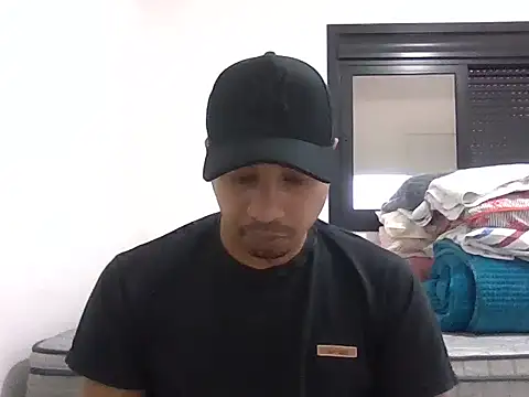 Snapshot of Juninho10c chatting on November 2, 2:52 pm Juninho10c online show from November 2, 2:52 pm