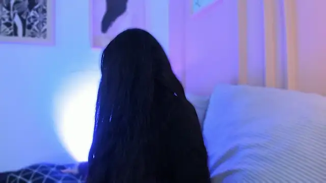 lucy neil online show from February 28, 2:34 am