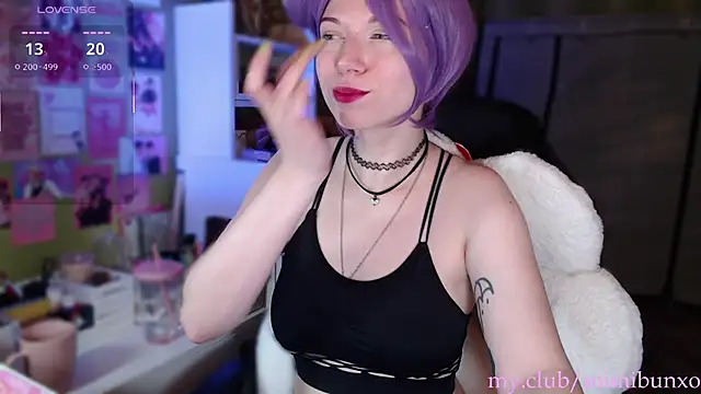 Snapshot of freya_sunny chatting on May 19, 5:14 am freya sunny online show from May 19, 5:14 am