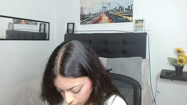 vaness weet online show from November 13, 8:08 pm