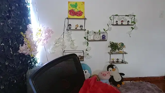 vaness weet online show from April 11, 7:51 pm