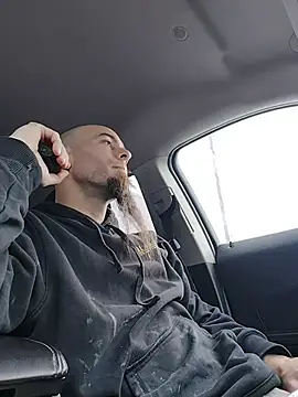 Snapshot of JohnnyFaster chatting on January 19, 1:59 pm JohnnyFaster online show from January 19, 1:59 pm