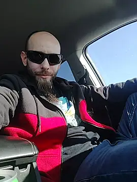 Snapshot of JohnnyFaster chatting on February 8, 4:32 pm JohnnyFaster online show from February 8, 4:32 pm