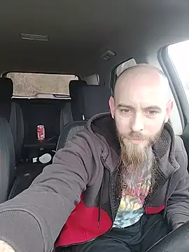 Snapshot of JohnnyFaster chatting on April 12, 2:33 pm JohnnyFaster online show from April 12, 2:33 pm