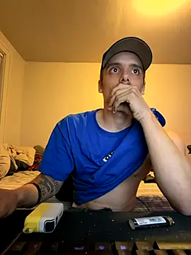 trippyski online show from November 18, 1:55 am