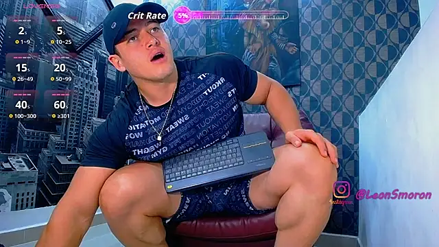 Leonsmoron online show from June 9, 1:50 am