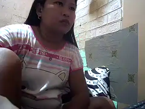 Snapshot of sweethotmom chatting on December 18, 11:40 pm sweethotmom online show from December 18, 11:40 pm
