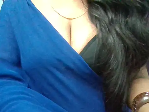 Snapshot of Roopshikha39 chatting on October 10, 7:13 pm Roopshikha39 online show from October 10, 7:13 pm