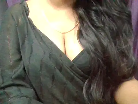 Snapshot of Roopshikha39 chatting on October 19, 7:25 pm Roopshikha39 online show from October 19, 7:25 pm