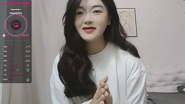 Snapshot of QiuPeiPeimmm chatting on December 24, 2:12 pm QiuPeiPeimmm online show from December 24, 2:12 pm