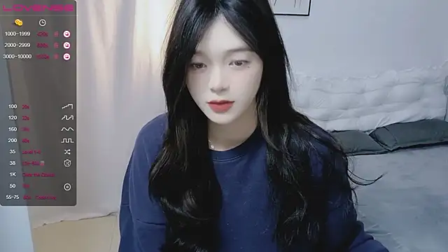 Snapshot of QiuPeiPeimmm chatting on February 19, 11:28 am QiuPeiPeimmm online show from February 19, 11:28 am