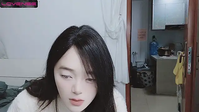 Snapshot of QiuPeiPeimmm chatting on March 18, 2:04 pm QiuPeiPeimmm online show from March 18, 2:04 pm