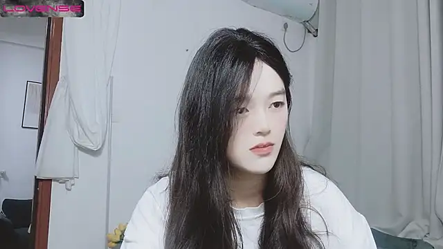 Snapshot of QiuPeiPeimmm chatting on March 19, 2:46 pm QiuPeiPeimmm online show from March 19, 2:46 pm