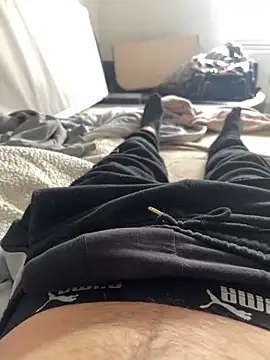 Snapshot of oroszlanw chatting on October 5, 1:42 pm oroszlanw online show from October 5, 1:42 pm