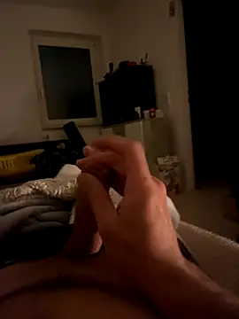 Snapshot of oroszlanw chatting on November 17, 9:42 pm oroszlanw online show from November 17, 9:42 pm