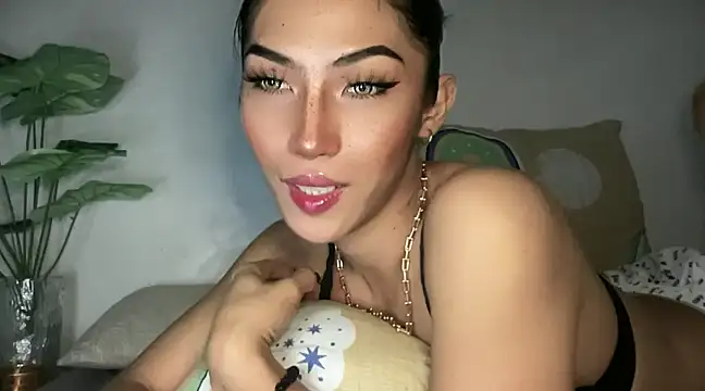 Snapshot of Bella_Gordon chatting on February 8, 9:57 pm Bella Gordon online show from February 8, 9:57 pm