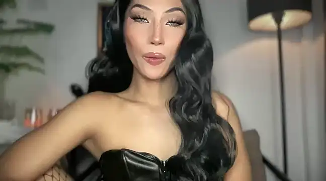 Snapshot of Bella_Gordon chatting on February 15, 3:20 am Bella Gordon online show from February 15, 3:20 am