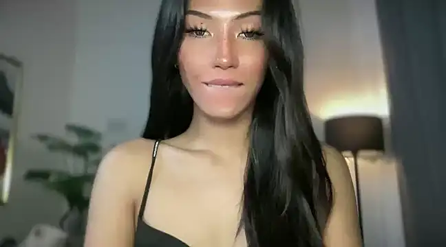 Snapshot of Bella_Gordon chatting on February 22, 7:14 pm Bella Gordon online show from February 22, 7:14 pm