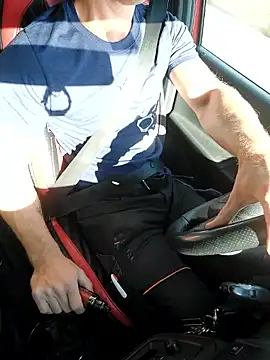 Snapshot of Xcoquinx chatting on September 10, 3:23 pm Xcoquinx online show from September 10, 3:23 pm