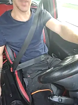 Snapshot of Xcoquinx chatting on November 1, 7:32 am Xcoquinx online show from November 1, 7:32 am