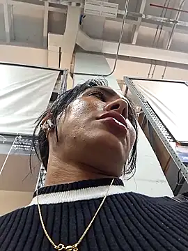 Doll Loren online show from March 24, 6:24 pm