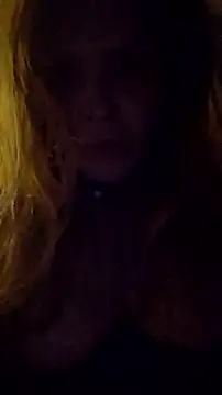 hollyg221 online show from May 24, 9:36 am