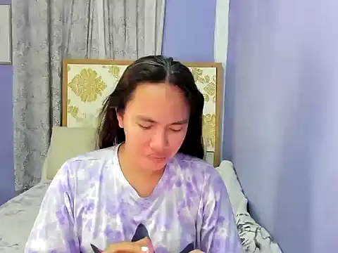 lady kim boner online show from October 12, 5:50 am