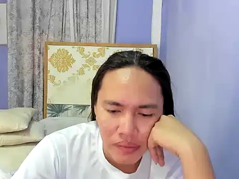 lady kim boner online show from October 15, 6:46 am