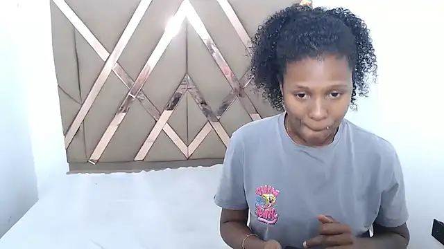 lizeth keilyn online show from April 4, 2:47 pm