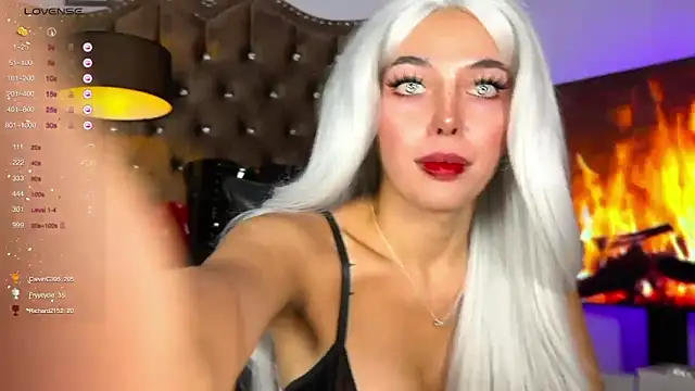 Snapshot of sassymarylou chatting on February 12, 4:33 am sassymarylou online show from February 12, 4:33 am