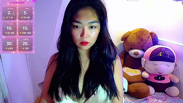 TR4NSCUTI3 online show from September 26, 6:56 pm