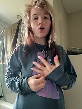 Cutiepiespanks online show from March 4, 7:20 pm