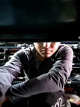 000002m online show from November 4, 3:33 pm